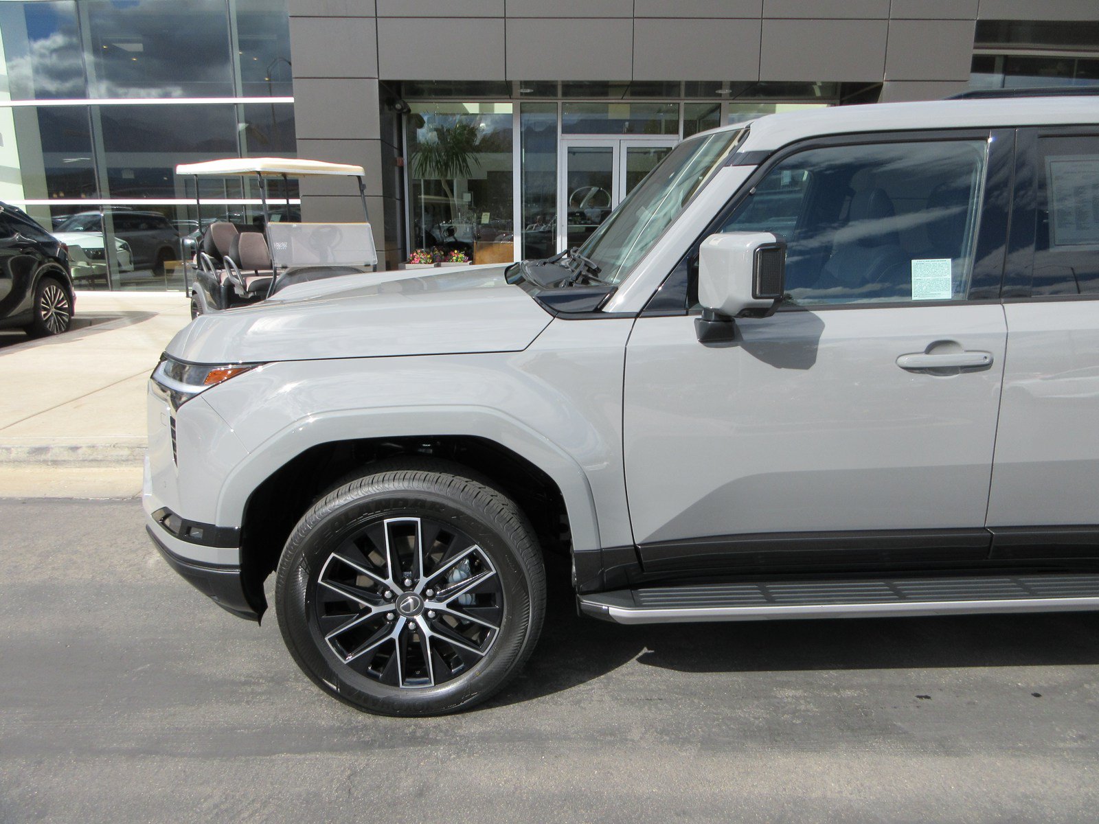 Used 2026 Lexus GX 550 w/ Cold Area Package AWD/4WD image 2