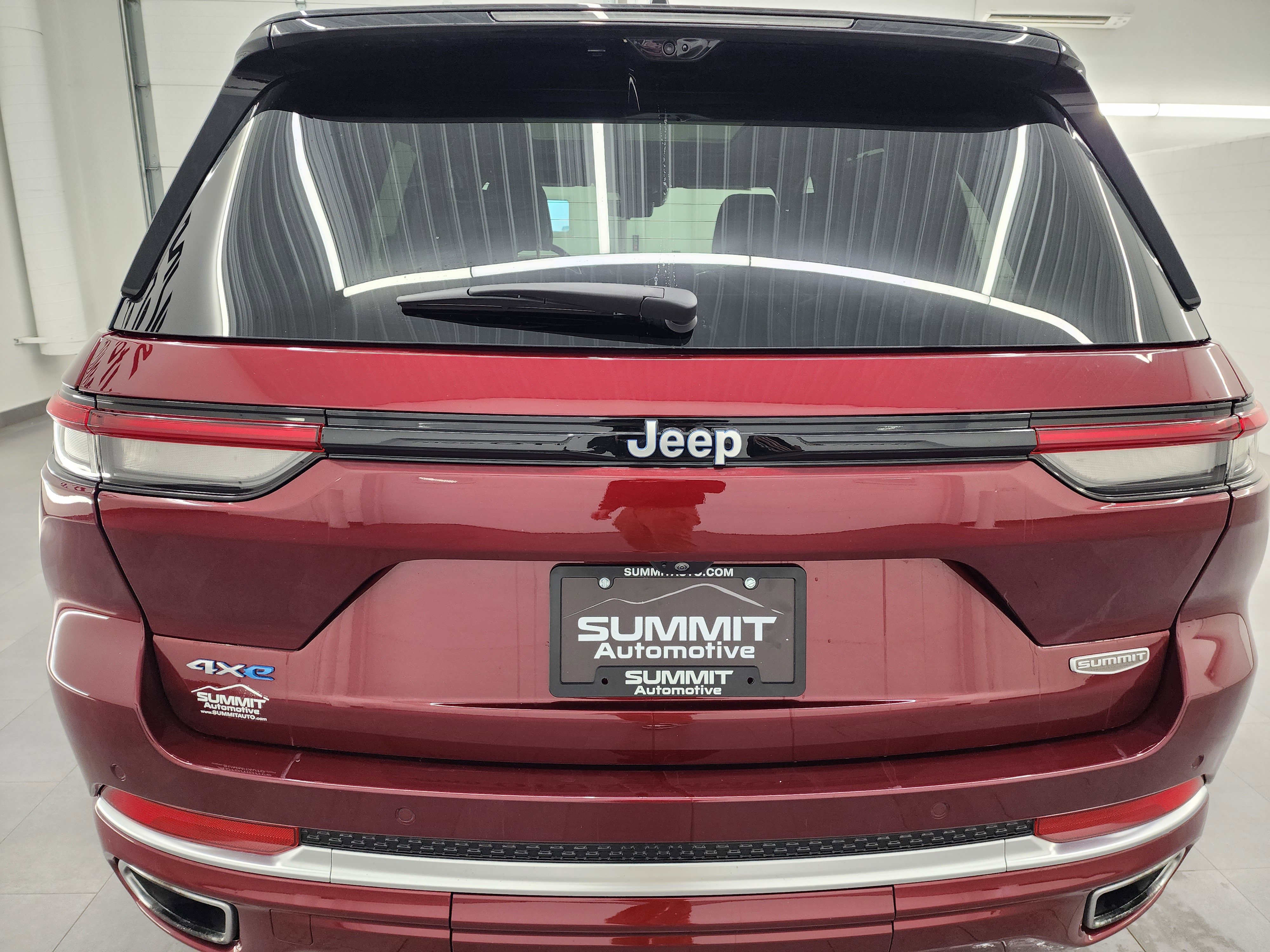 Used 2022 Jeep Grand Cherokee Summit image 33