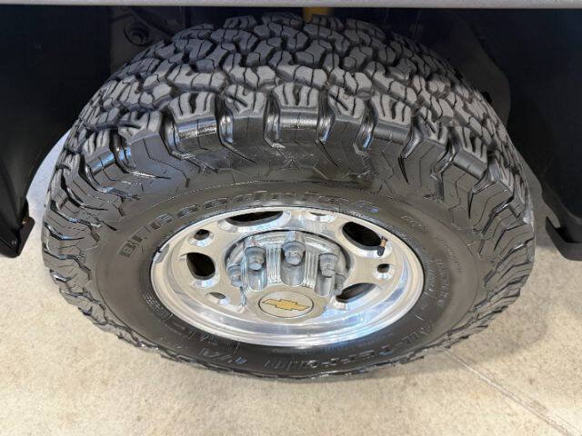 Used 2003 Chevrolet Avalanche 2500 AWD/4WD image 14