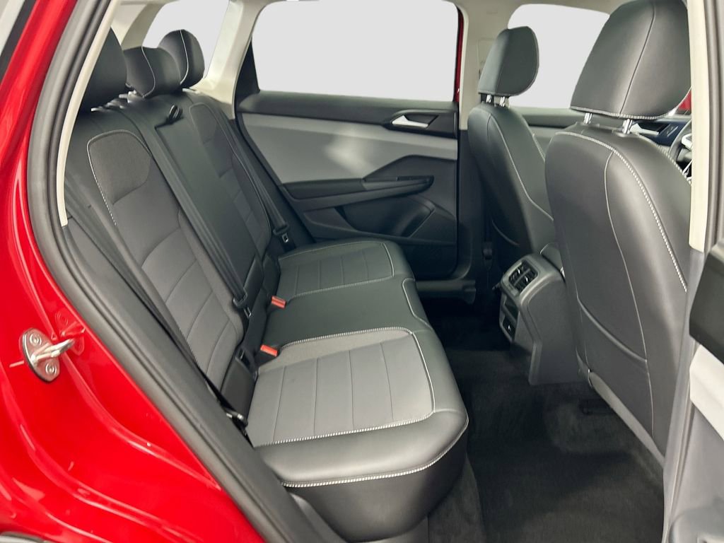 Certified 2023 Volkswagen Taos SE w/ Panoramic Sunroof Package image 20