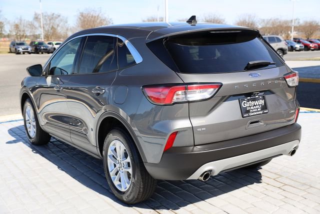 Used 2021 Ford Escape SE w/ Convenience Package image 3