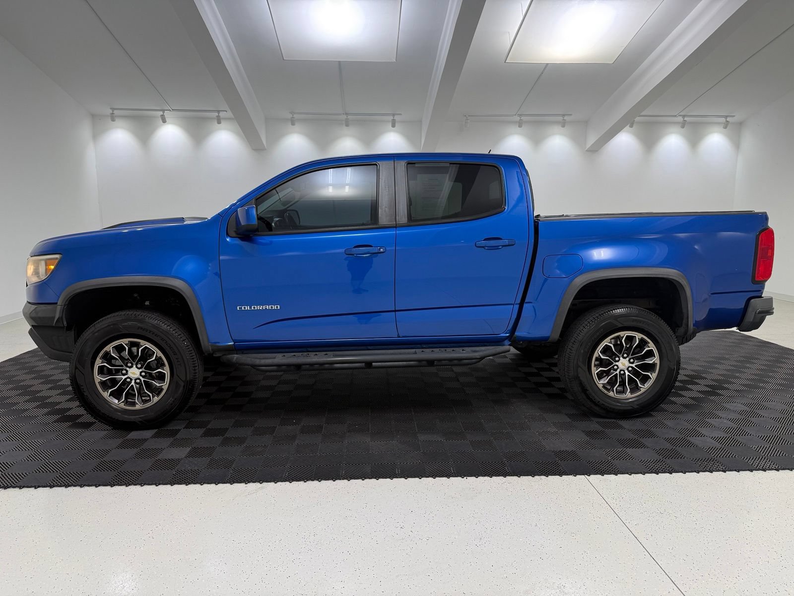 Used 2018 Chevrolet Colorado ZR2 AWD/4WD image 4