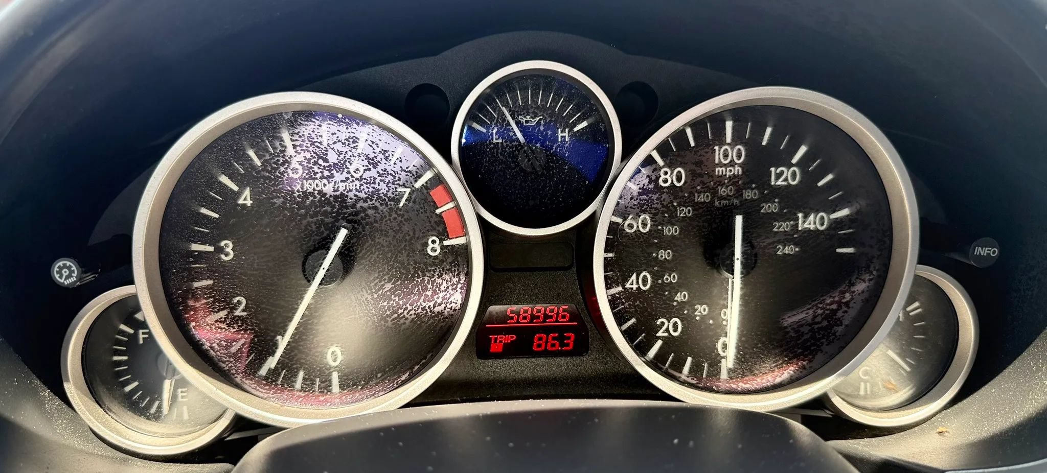 Used 2009 MAZDA MX-5 Miata Grand Touring w/ Premium Pkg RWD image 19