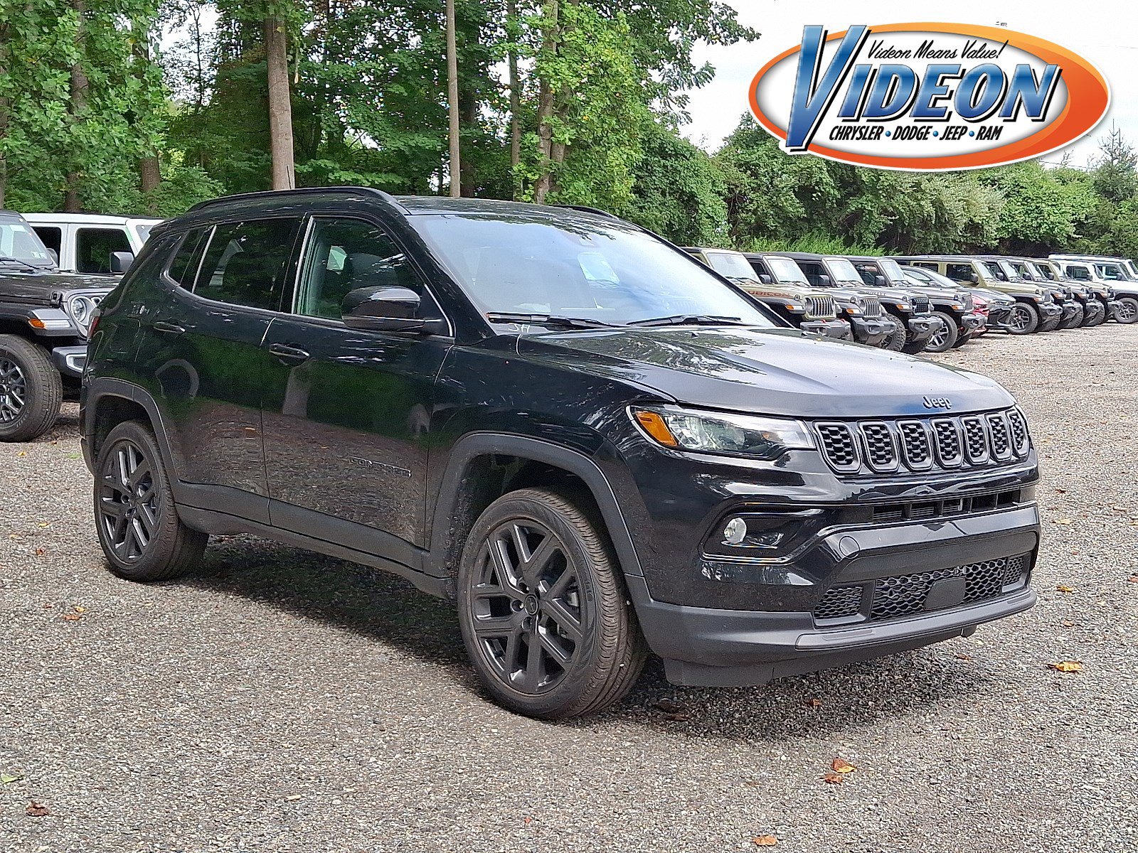 New 2025 Jeep Compass Limited w/ Sun and Sound Group