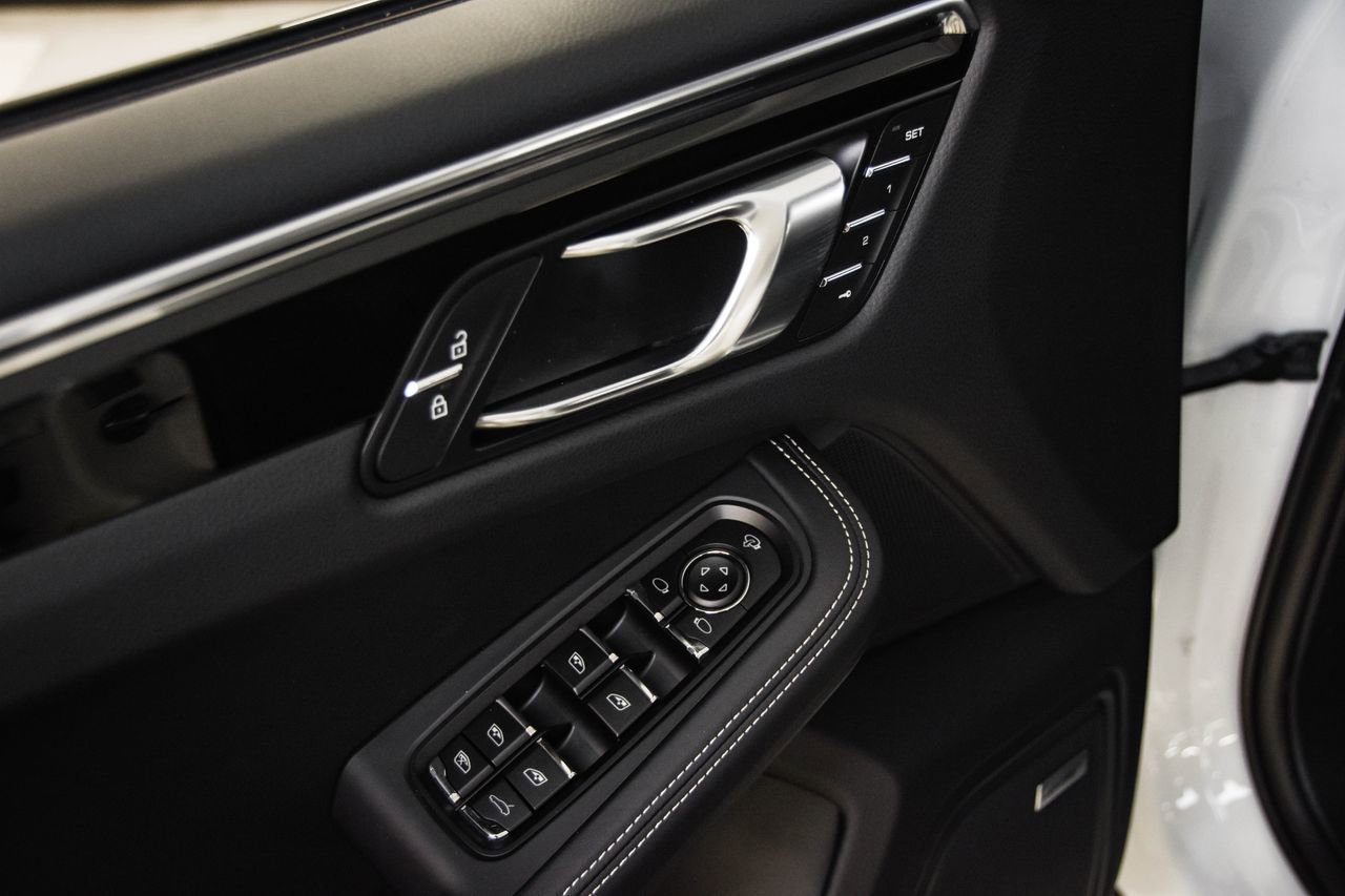 Used 2026 Porsche Macan S image 22