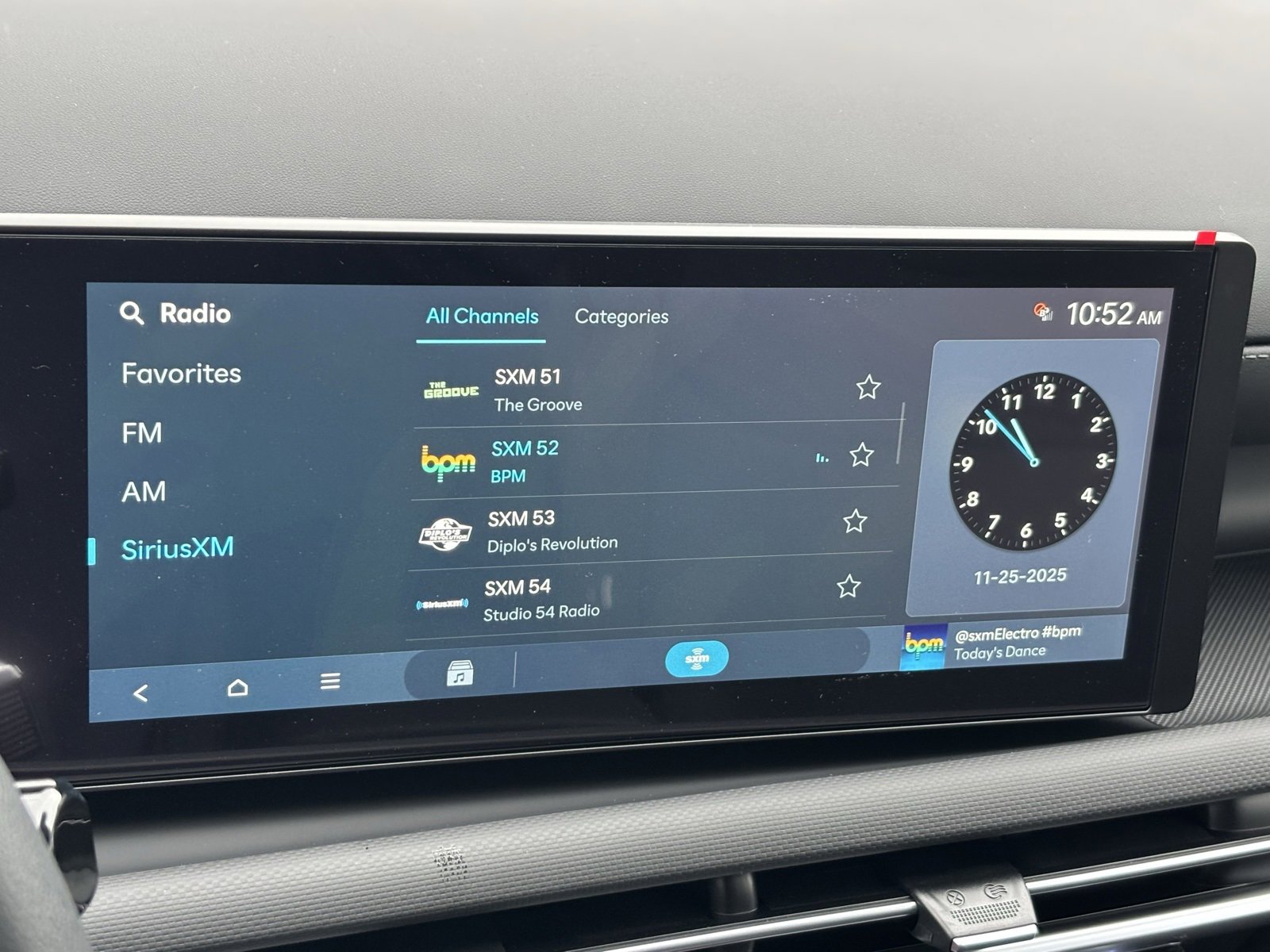 New 2026 Hyundai Tucson Blue SE image 23