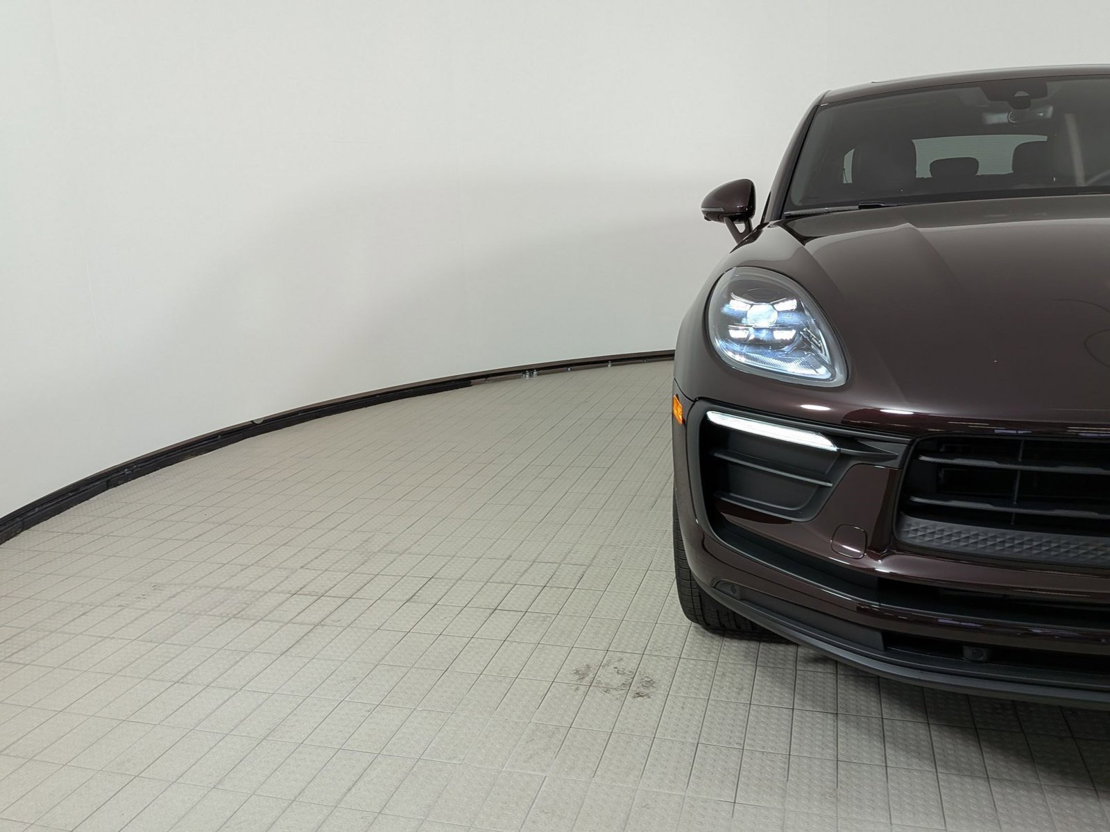 New 2026 Porsche Macan AWD/4WD image 12