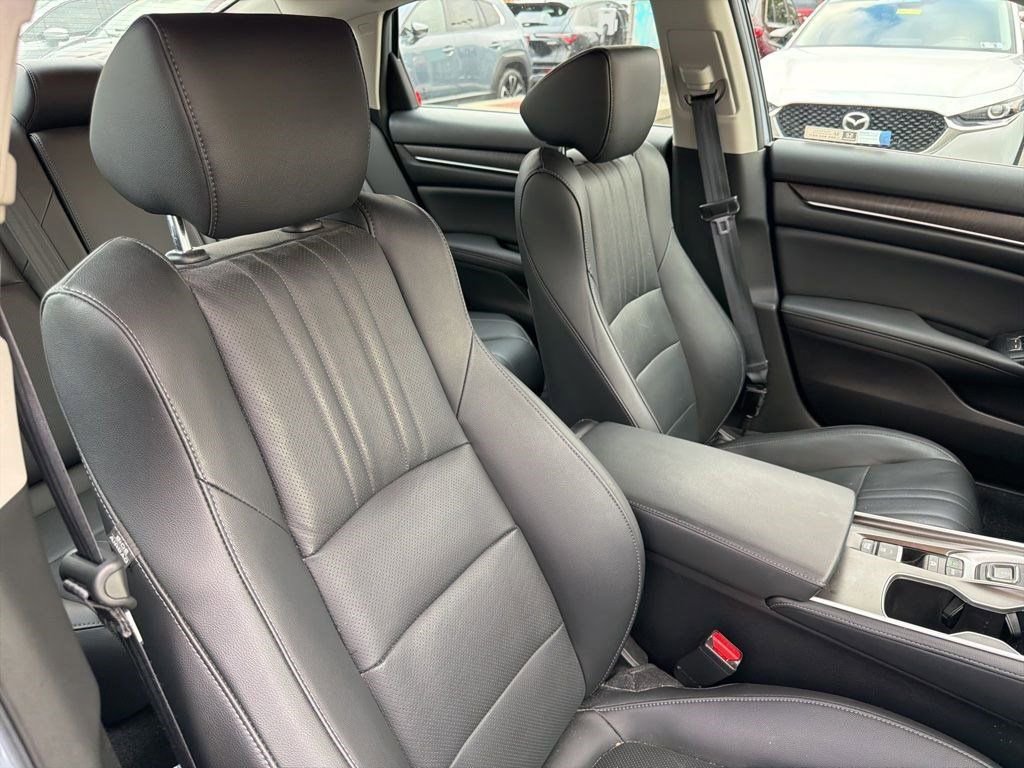 Used 2022 Honda Accord Touring image 8