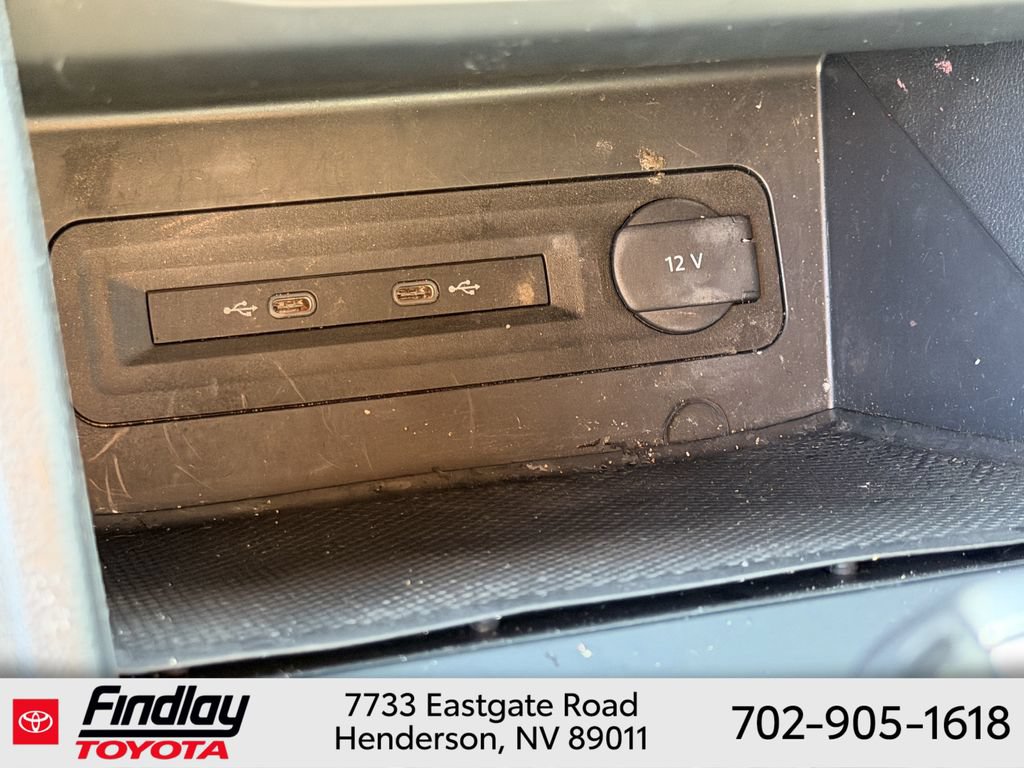 Used 2023 Volkswagen Atlas Cross Sport SE FWD image 28