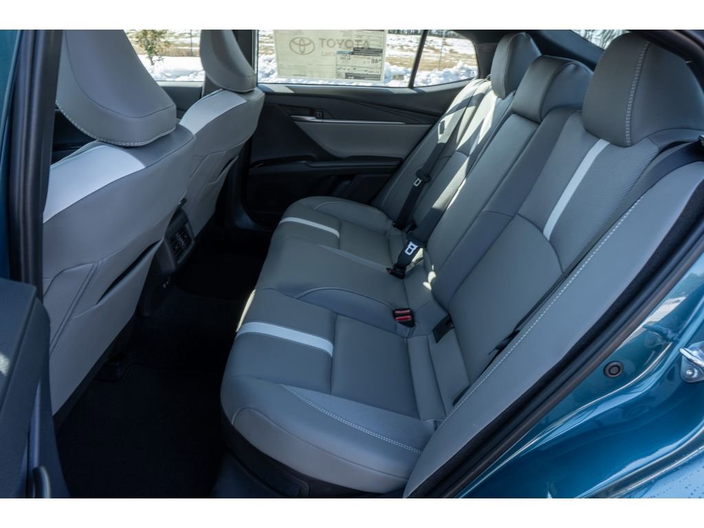 Used 2026 Toyota Camry SE w/ Convenience Package FWD image 14