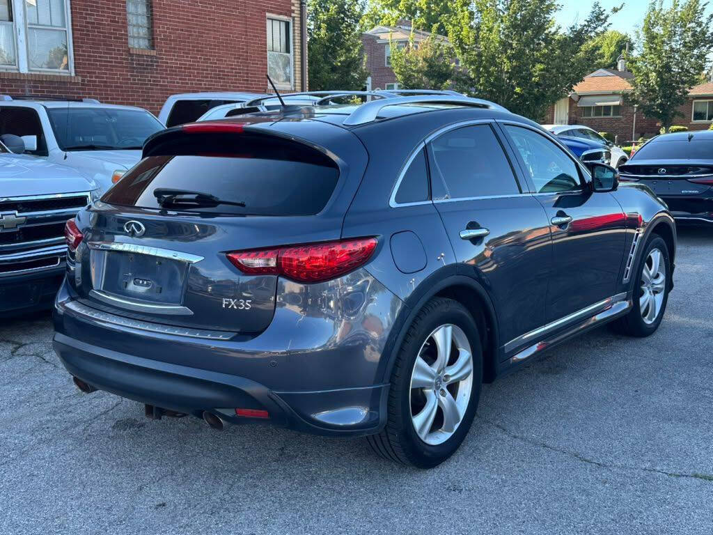 Used 2011 INFINITI FX35 AWD w/ Premium Pkg image 3