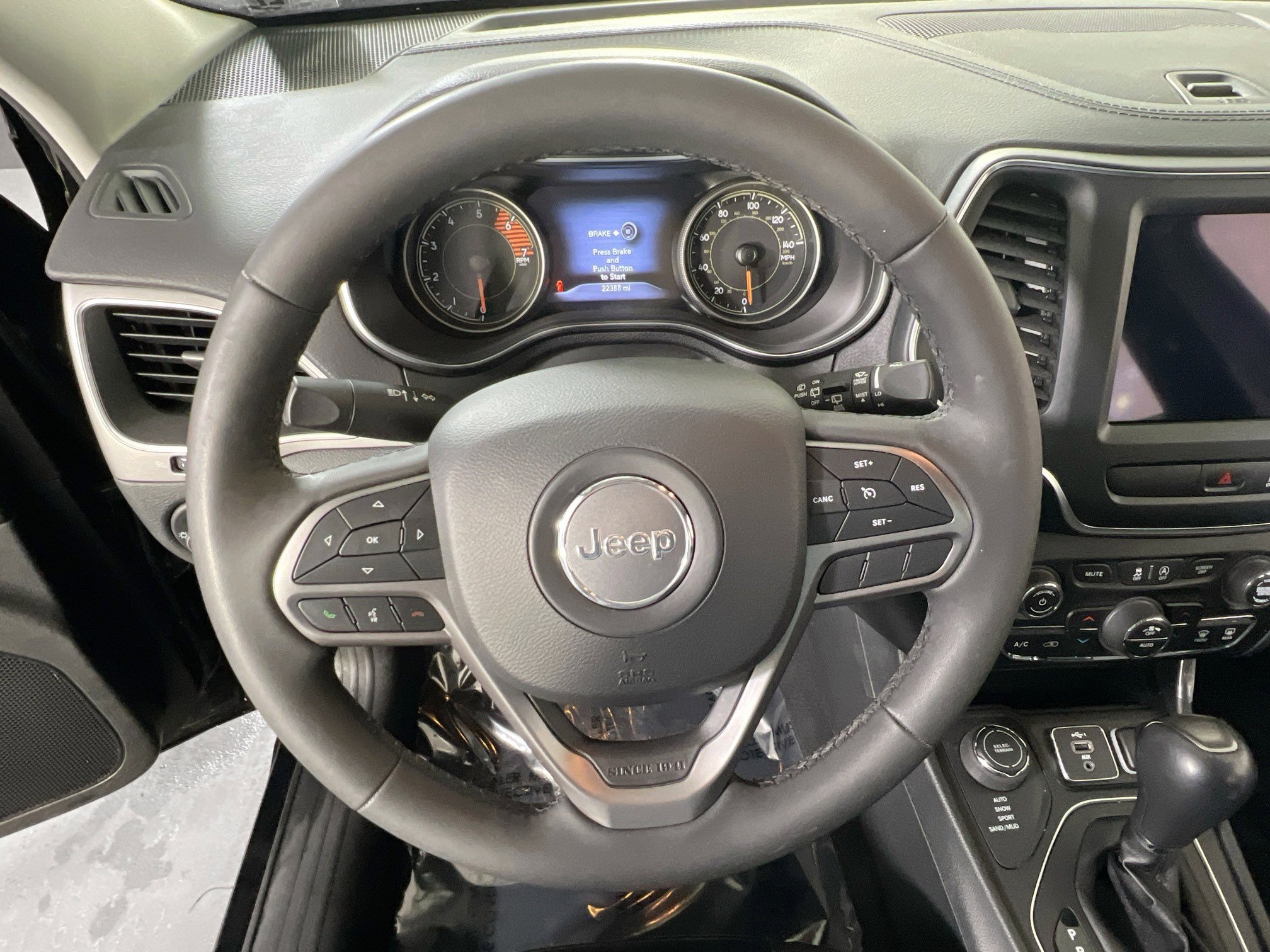 Used 2022 Jeep Cherokee Latitude Lux AWD/4WD image 11