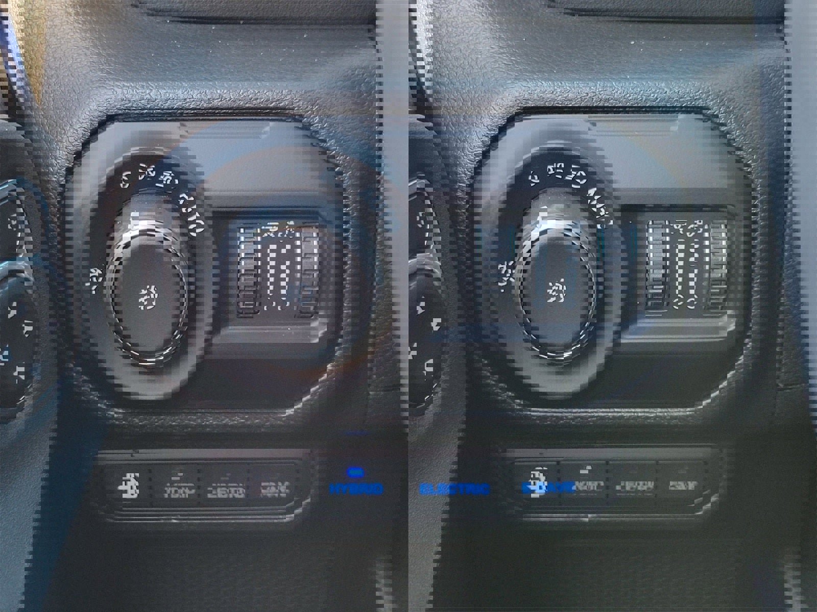 Used 2022 Jeep Wrangler Unlimited Rubicon 4xe w/ Steel Bumper Group image 12