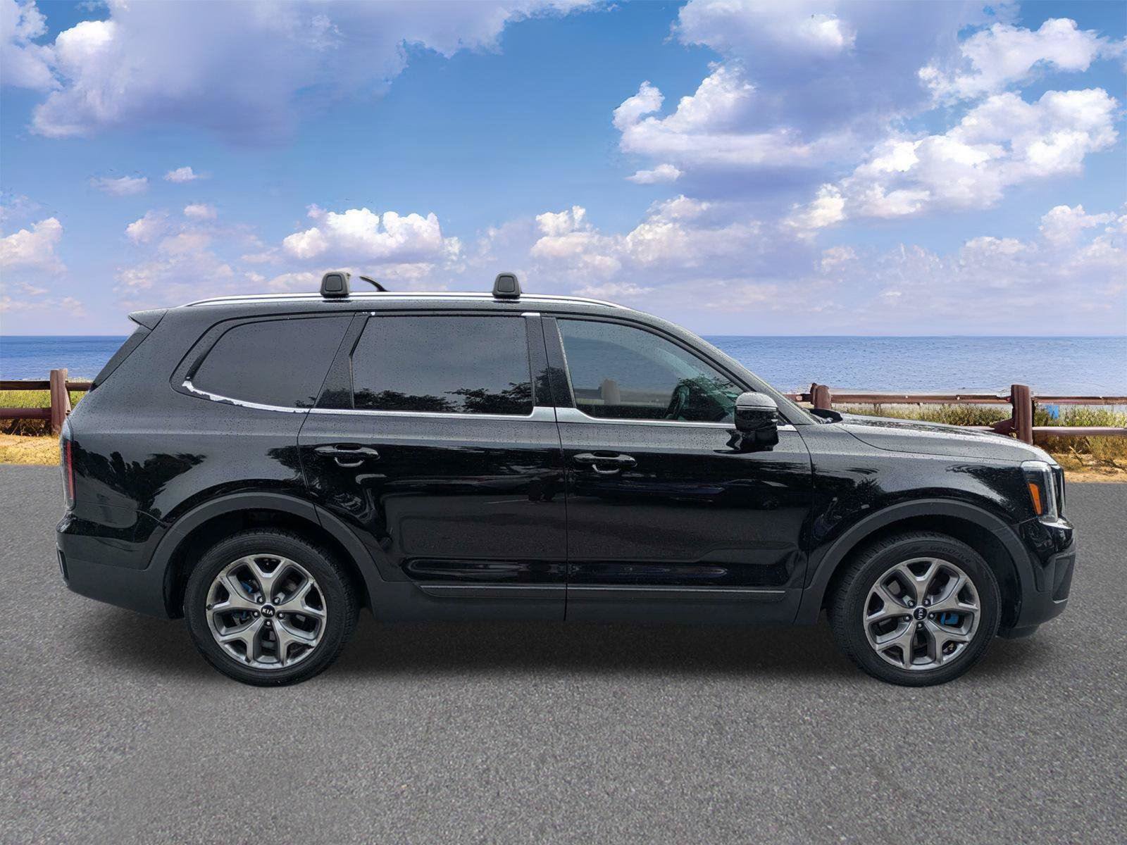 Used 2023 Kia Telluride SX FWD image 9