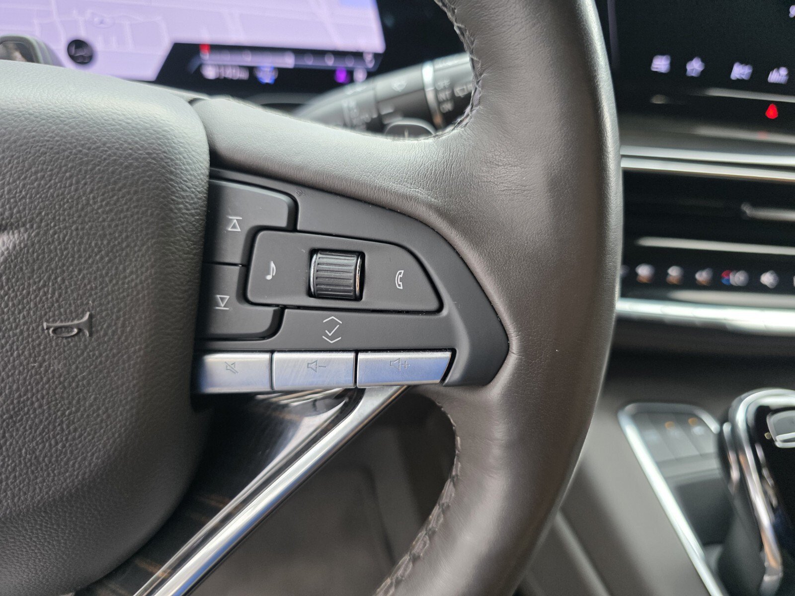Used 2023 Cadillac Escalade Sport AWD/4WD image 22