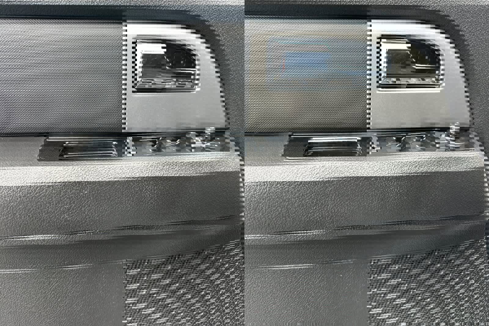 Used 2013 Ford Expedition Limited image 12