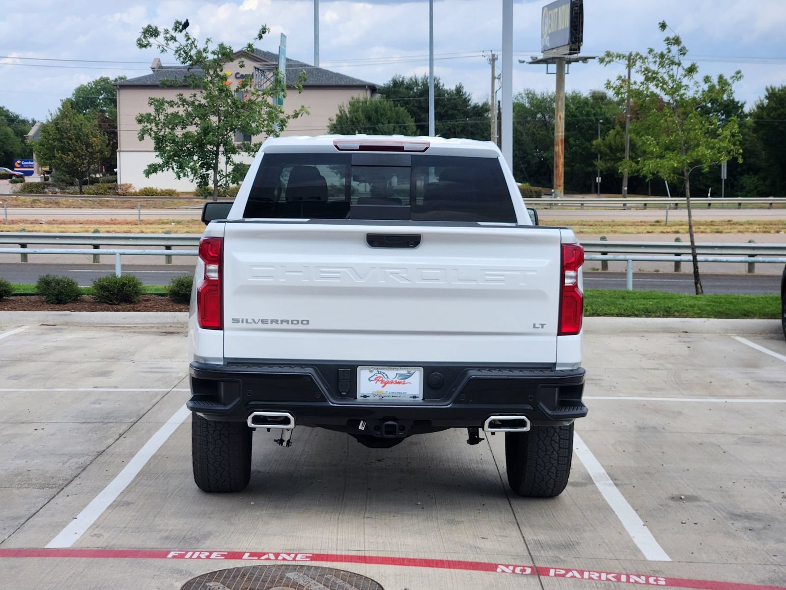 New 2026 Chevrolet Silverado 1500 LT Trail Boss w/ LT Trail Boss Premium Package AWD/4WD image 8