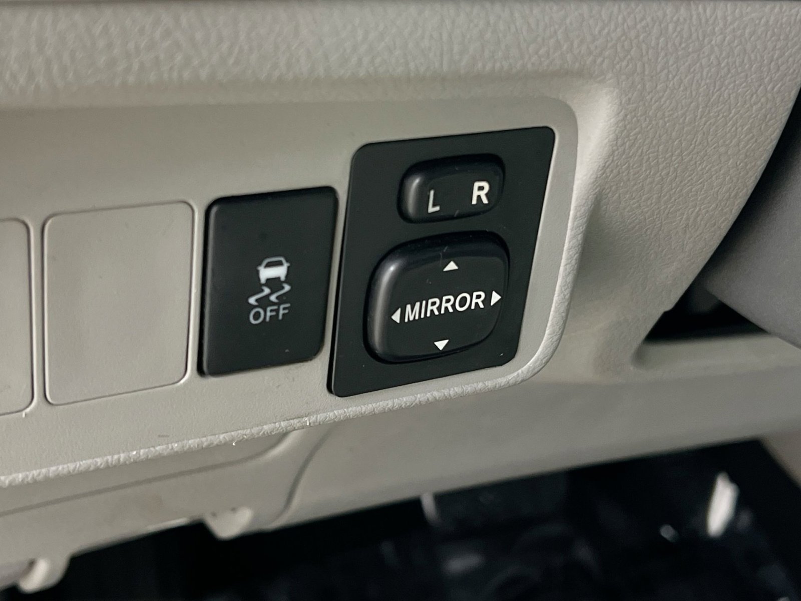 Used 2010 Toyota Corolla LE image 33