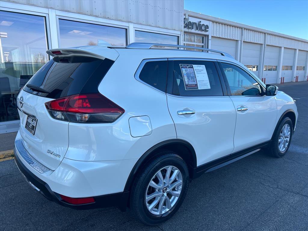 Used 2018 Nissan Rogue SV image 5