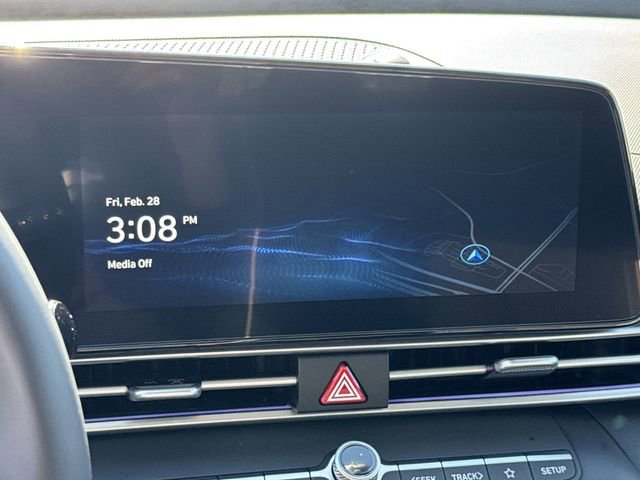 Certified 2025 Hyundai Elantra SEL image 28