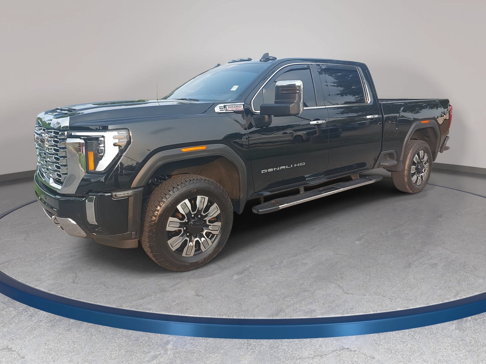 Used 2024 GMC Sierra 2500 Denali w/ Technology Package AWD/4WD image 1