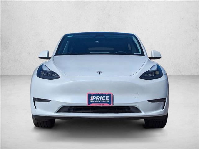 Used 2024 Tesla Model Y Long Range AWD/4WD image 2