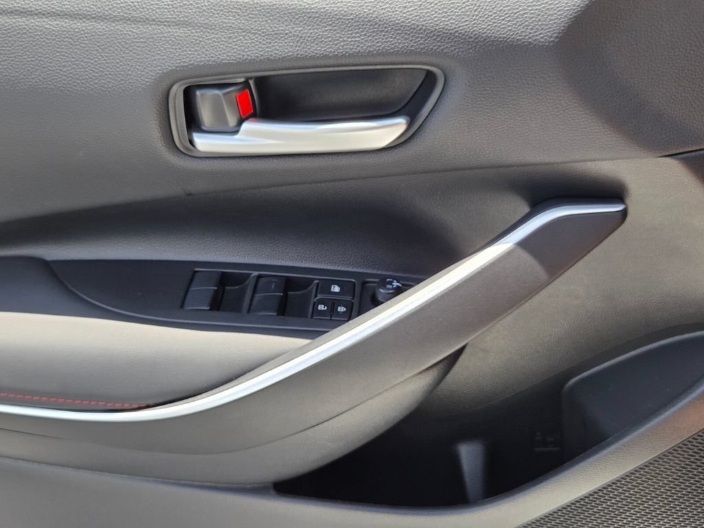 Certified 2025 Toyota Corolla SE FWD image 27