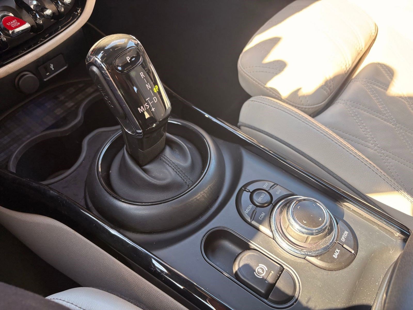 Used 2022 MINI Cooper Clubman John Cooper Works image 17