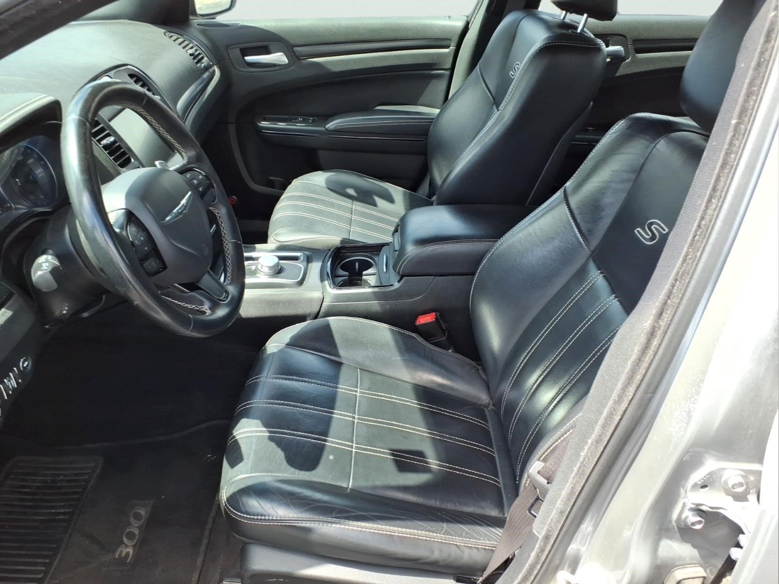 Used 2016 Chrysler 300 S w/ 300S Premium Group AWD/4WD image 8