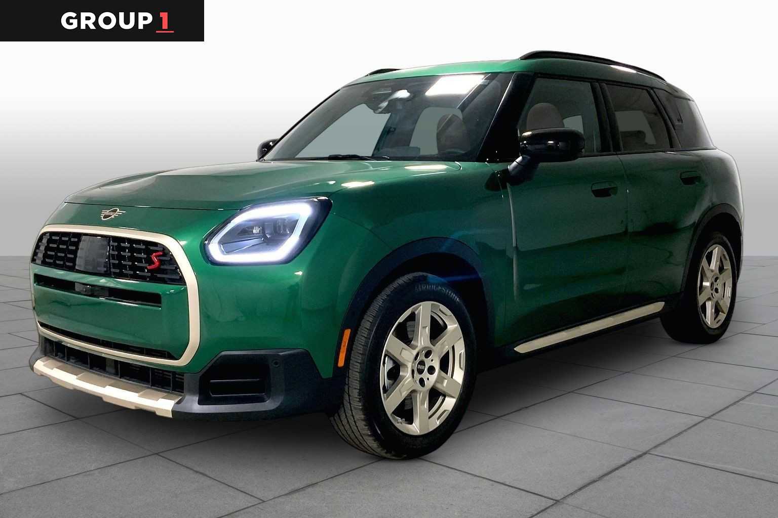Used 2025 MINI Cooper Countryman S image 1