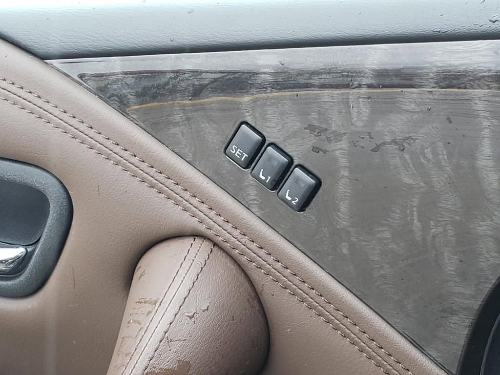 Used 2024 Nissan Armada Platinum w/ Captain's Chairs Package image 29