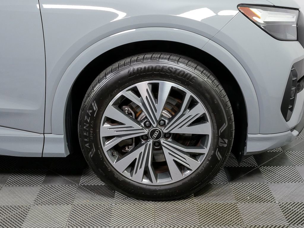 Certified 2025 Audi Q4 e-tron Premium w/ Convenience Package image 38