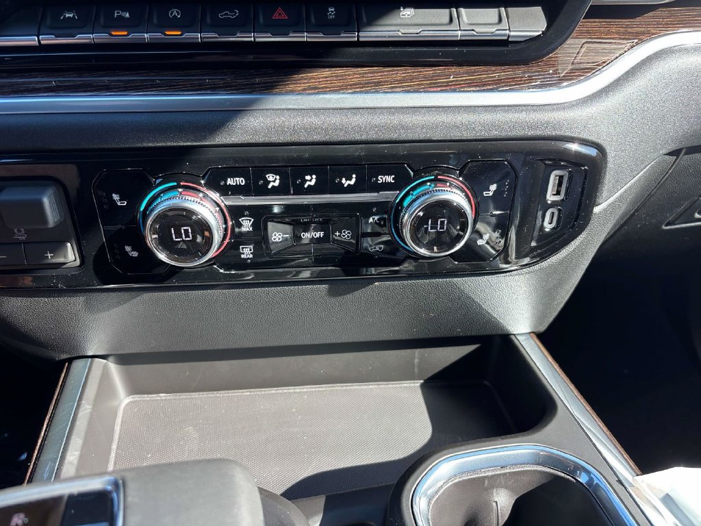 New 2026 GMC Sierra 1500 Elevation w/ Elevation Premium Package AWD/4WD image 13
