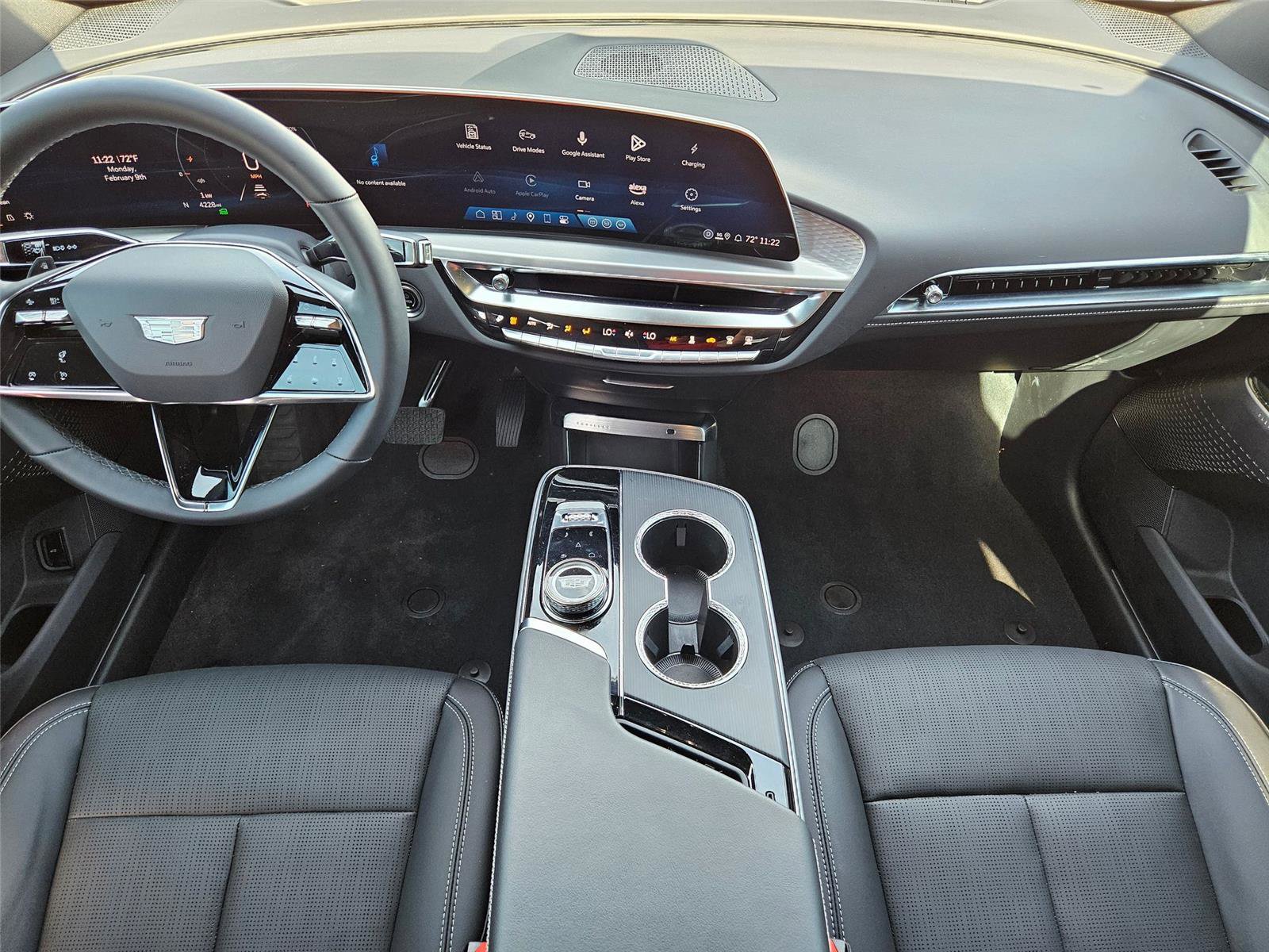 New 2025 Cadillac Lyriq Sport w/ LPO, Floor Liner Package AWD/4WD image 12