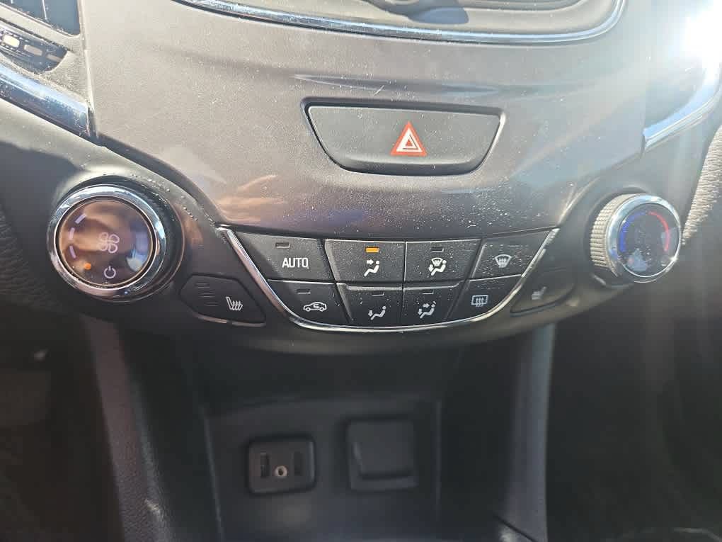 Used 2019 Chevrolet Cruze LT w/ LT Fleet Convenience Package FWD image 17