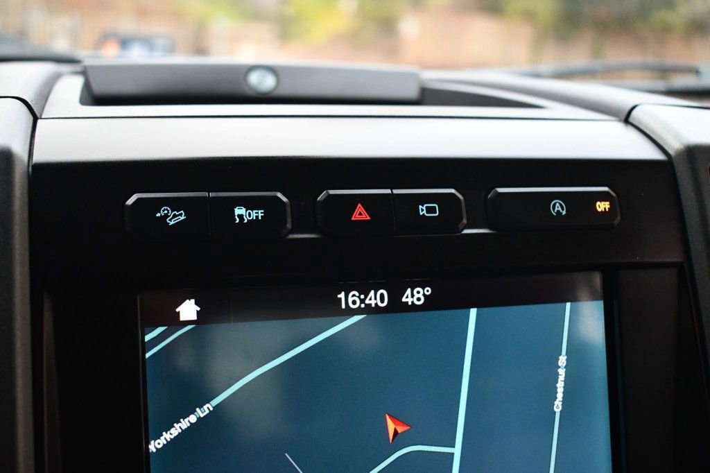 Used 2018 Ford F150 Raptor w/ Equipment Group 802A Luxury image 39