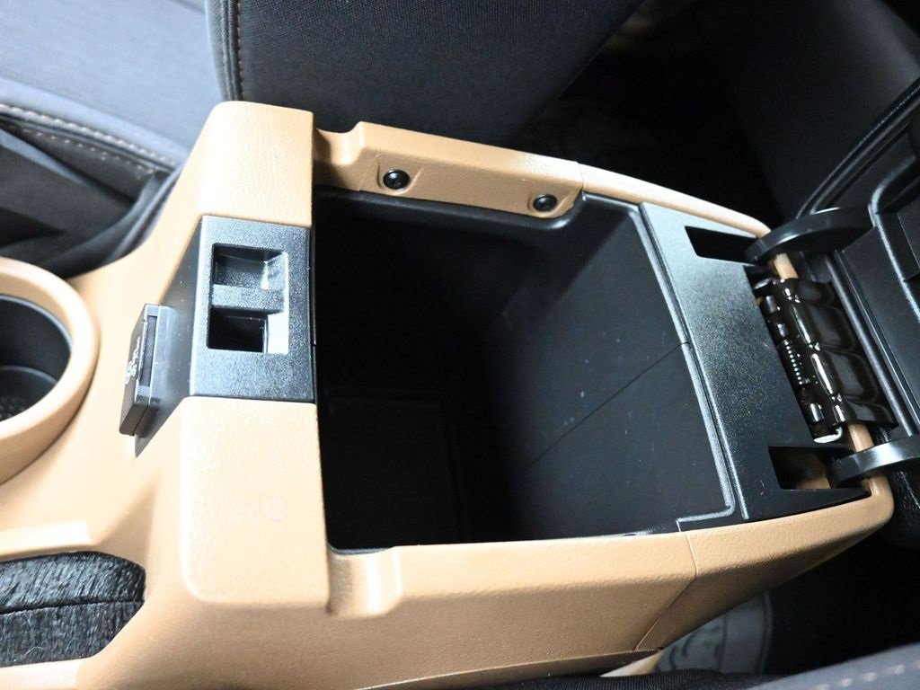 Used 2013 Jeep Wrangler Unlimited Sahara w/ Connectivity Group image 22