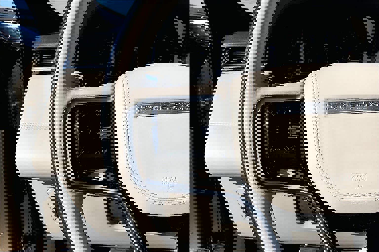 Used 2022 Land Rover Range Rover Velar R-Dynamic HSE image 21