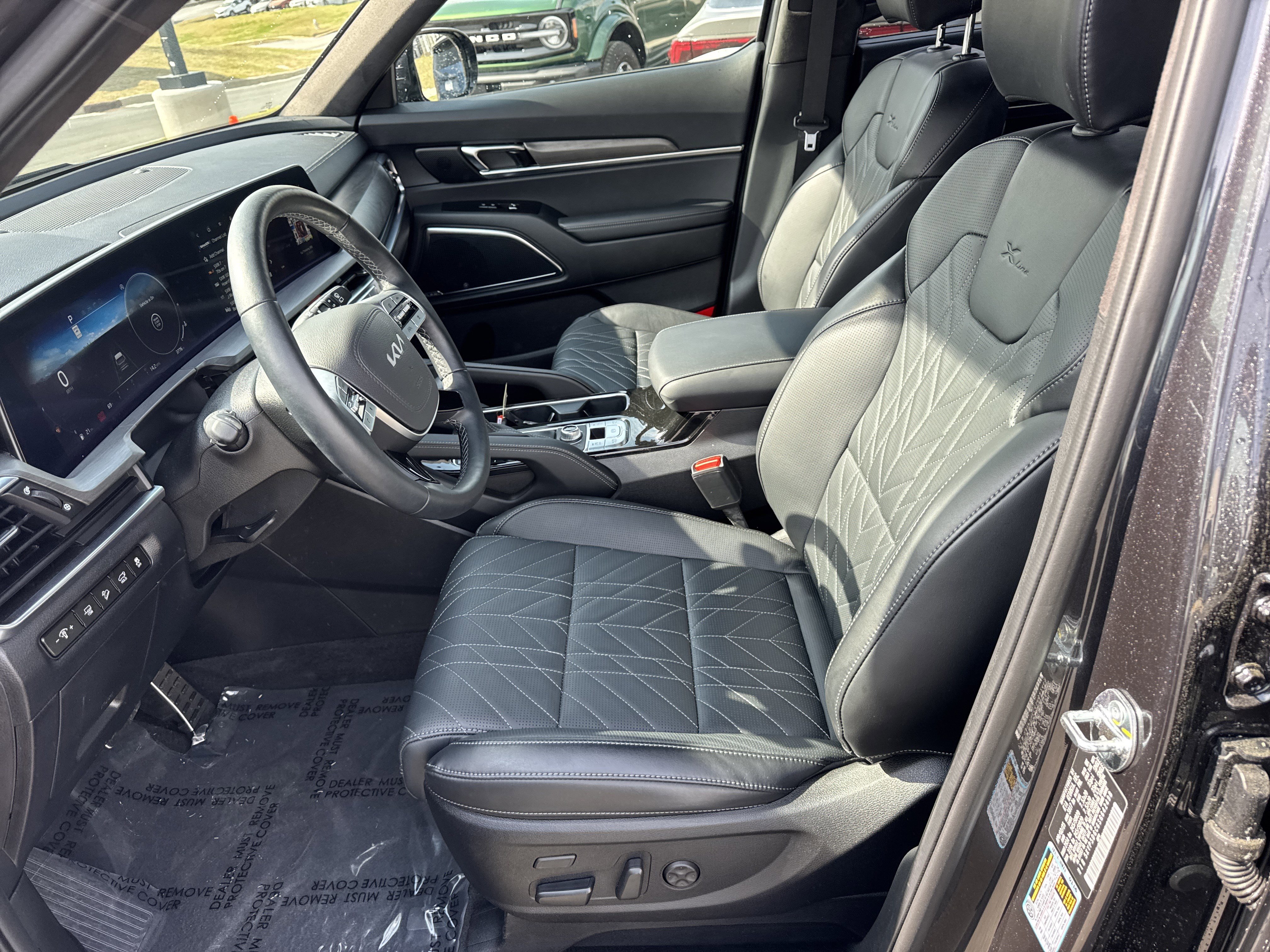 Used 2025 Kia Telluride SX Prestige X-Line image 9