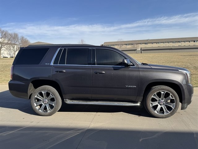 Used 2016 GMC Yukon SLE w/ Convenience Package image 4