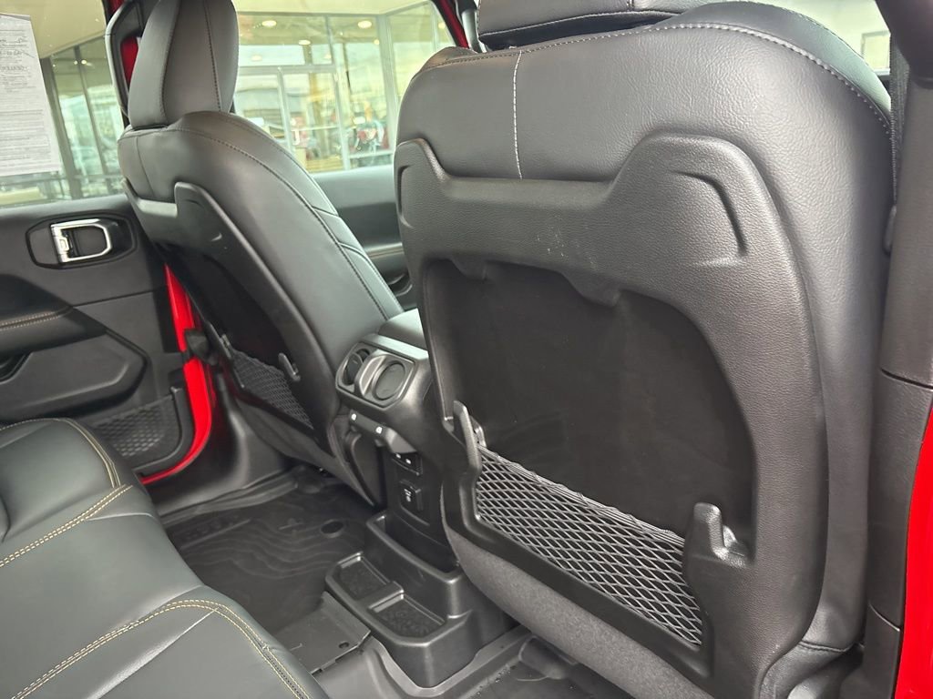 Used 2025 Jeep Wrangler Sahara image 20