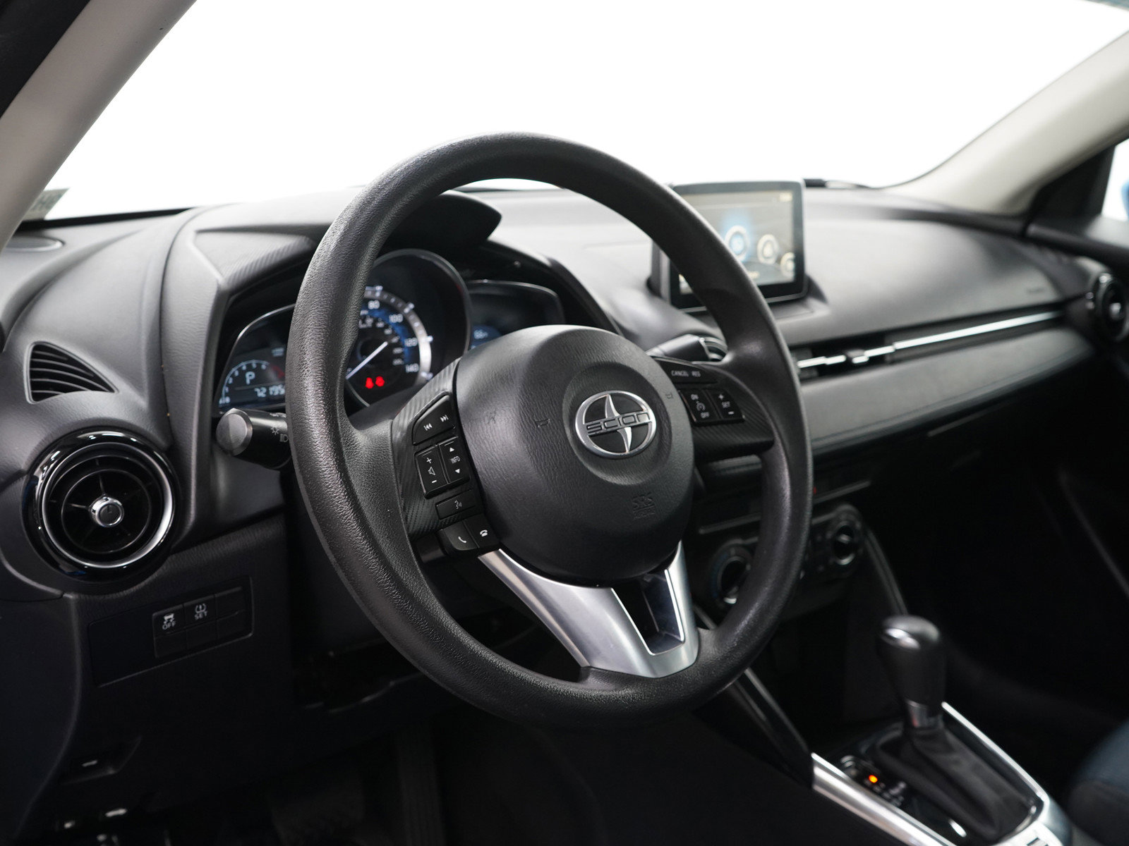 Used 2016 Scion iA image 16