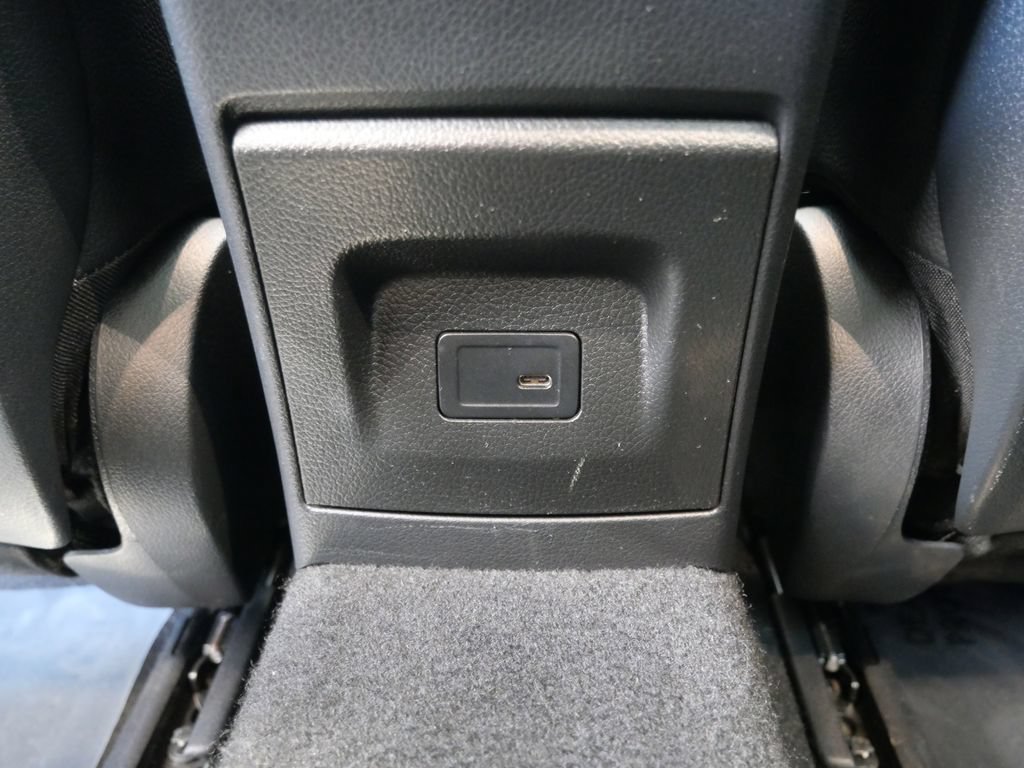 Used 2023 Mercedes-Benz CLA 250 4MATIC image 34