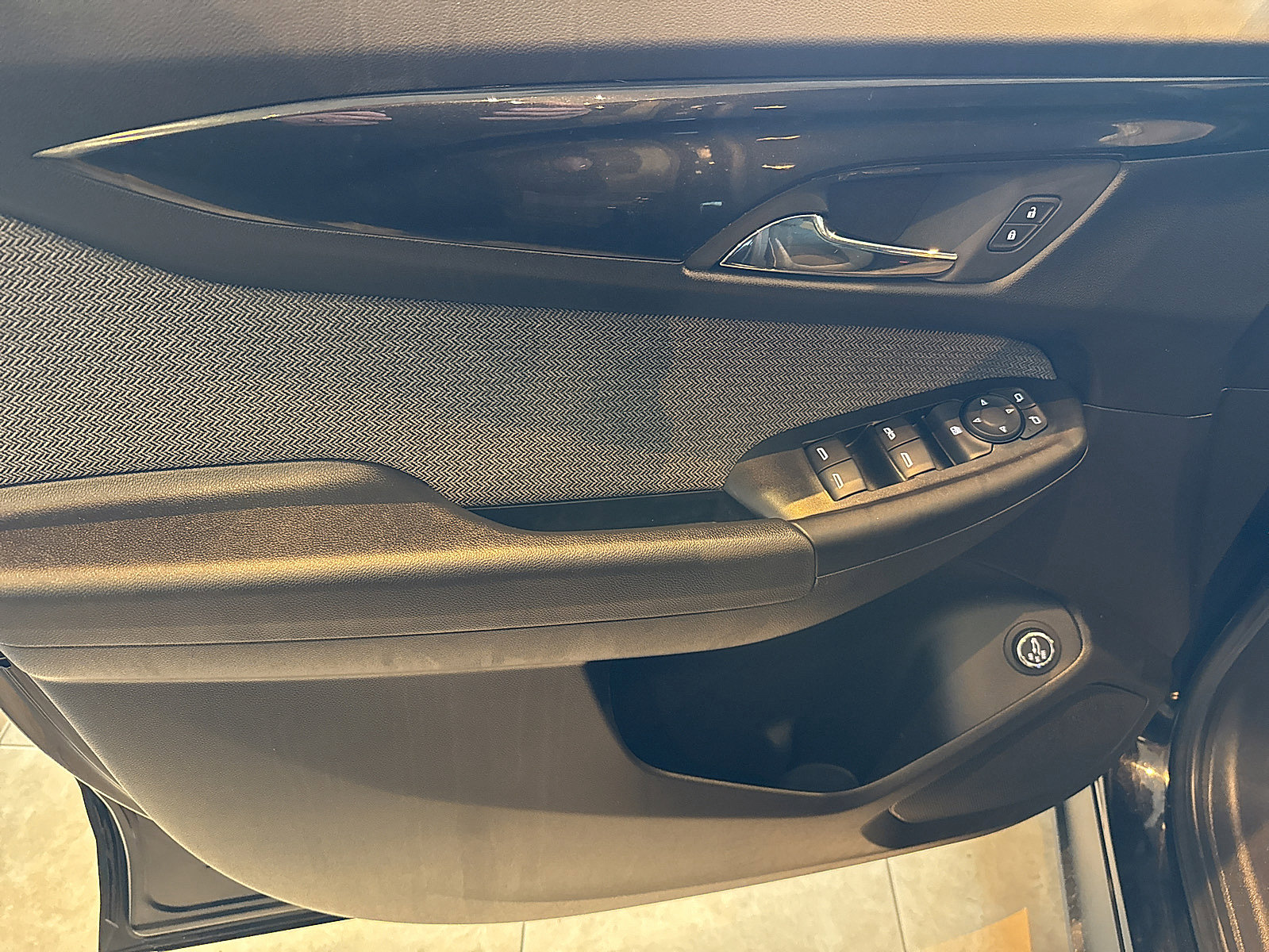 Used 2024 Chevrolet TrailBlazer LT w/ Convenience Package image 19