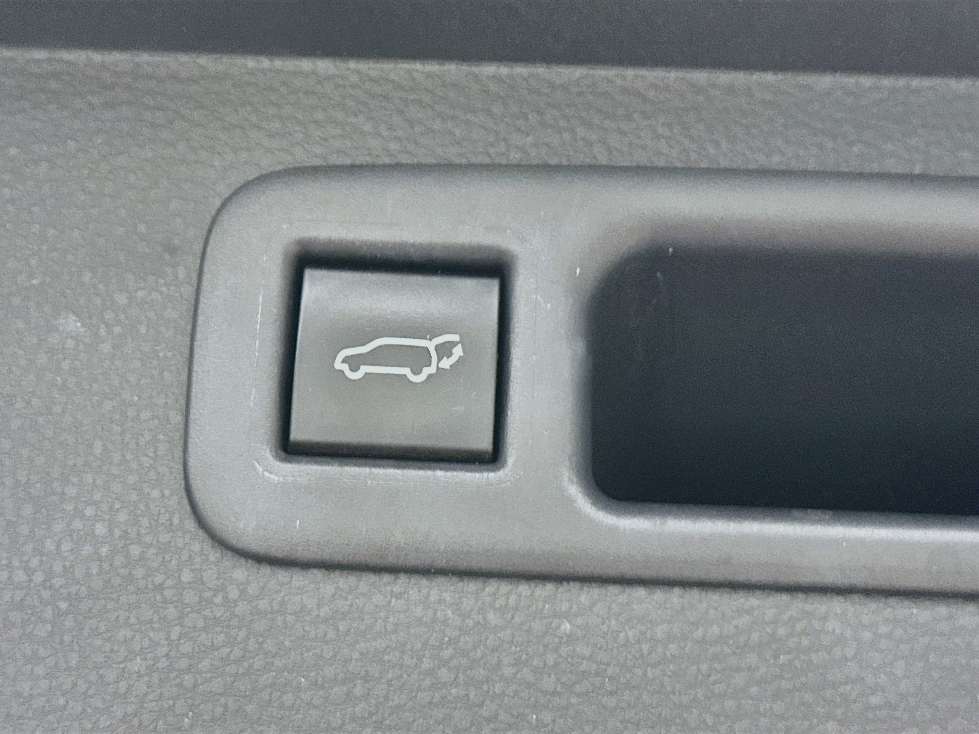 Used 2023 Toyota Highlander XLE FWD image 31