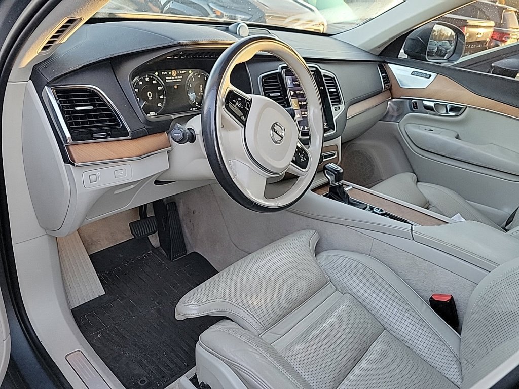 Used 2016 Volvo XC90 T6 Inscription AWD/4WD image 7