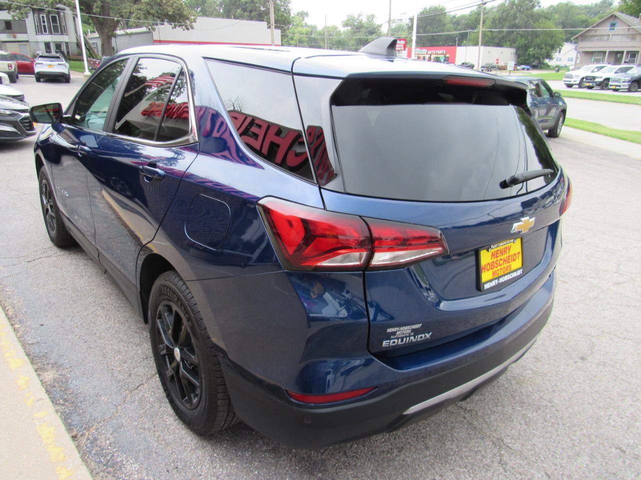 Used 2023 Chevrolet Equinox LT AWD/4WD image 11
