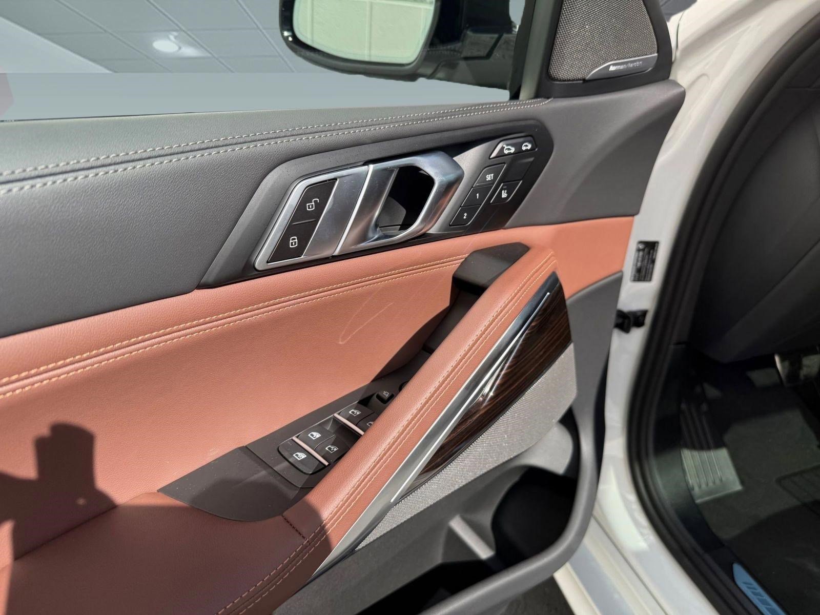 New 2026 BMW X6 xDrive40i w/ Climate Comfort Package image 22