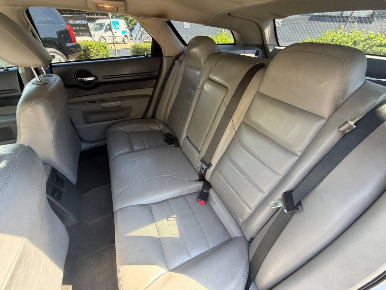 Used 2006 Dodge Magnum R/T w/ Convenience Group II RWD image 19