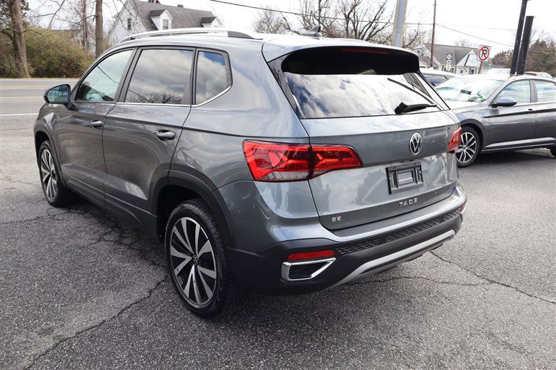Used 2024 Volkswagen Taos SE image 7